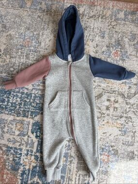 Olive + Scout Colorblock Baby Hooded Romper - Grey with Navy & Dusty Rose 12-18m
